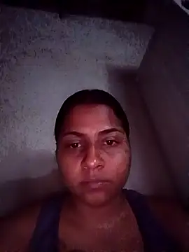 Snapshot of Giselabrunette25 chatting on February 23, 1:25 am Giselabrunette25 online show from February 23, 1:25 am
