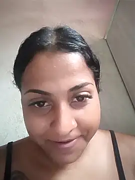 Snapshot of Giselabrunette25 chatting on February 23, 7:44 pm Giselabrunette25 online show from February 23, 7:44 pm