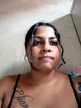 Snapshot of Giselabrunette25 chatting on February 25, 5:55 pm Giselabrunette25 online show from February 25, 5:55 pm