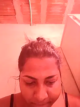 Snapshot of Giselabrunette25 chatting on March 7, 12:46 pm Giselabrunette25 online show from March 7, 12:46 pm