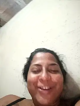 Snapshot of Giselabrunette25 chatting on March 24, 2:05 am Giselabrunette25 online show from March 24, 2:05 am