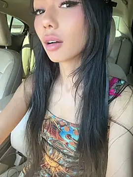 yummyrina online show from May 15, 7:32 pm