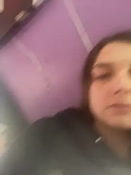 Snapshot of itzcheyduh chatting on October 3, 3:53 pm itzcheyduh online show from October 3, 3:53 pm