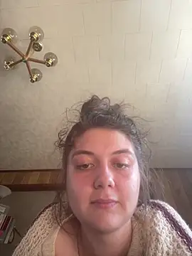 Snapshot of itzcheyduh chatting on February 27, 4:29 pm itzcheyduh online show from February 27, 4:29 pm