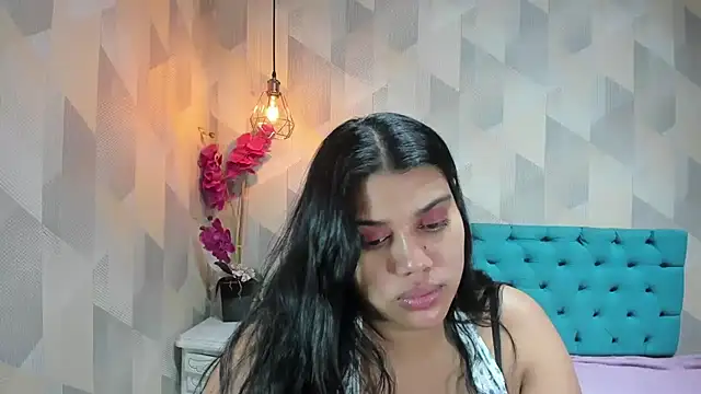 LindaBreeS online show from July 9, 9:41 pm