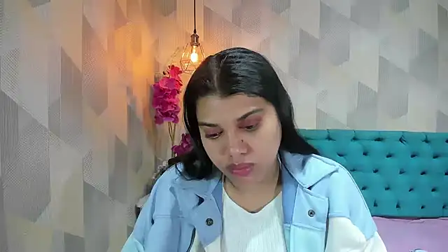 LindaBreeS online show from July 14, 1:28 pm