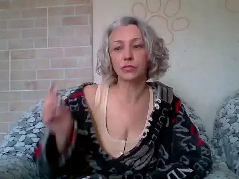 Lorie Carrie online show from May 30, 7:49 am
