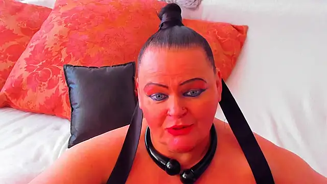 Snapshot of MilanaBiegert chatting on March 21, 1:01 pm MilanaBiegert online show from March 21, 1:01 pm