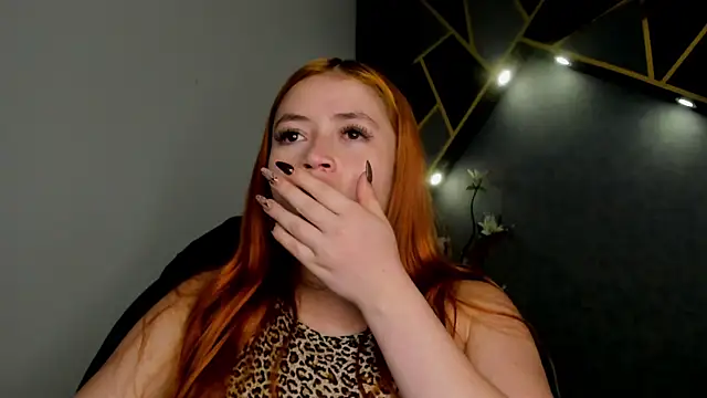 almma shy online show from January 28, 2:21 pm