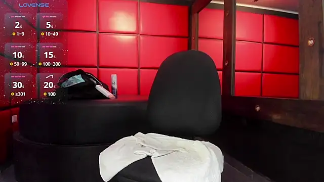 THIAGOXBIG online show from February 27, 8:39 am