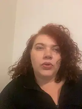 Snapshot of lolabun247 chatting on December 27, 2:33 pm lolabun247 online show from December 27, 2:33 pm