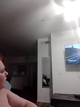 Snapshot of lolabun247 chatting on January 17, 1:36 am lolabun247 online show from January 17, 1:36 am