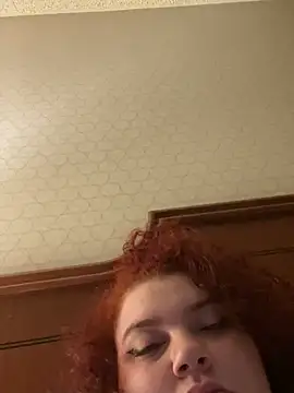 Snapshot of lolabun247 chatting on January 28, 12:00 pm lolabun247 online show from January 28, 12:00 pm