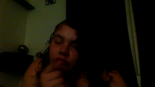 Snapshot of lolabun247 chatting on September 13, 10:37 am lolabun247 online show from September 13, 10:37 am