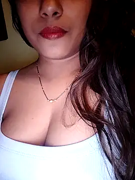 sexyindi couple online show from December 29, 2:10 pm