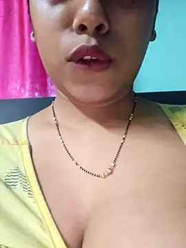 sexyindi couple online show from March 21, 8:28 am