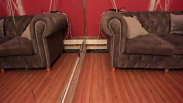 Julieta Russell online show from October 30, 11:11 am