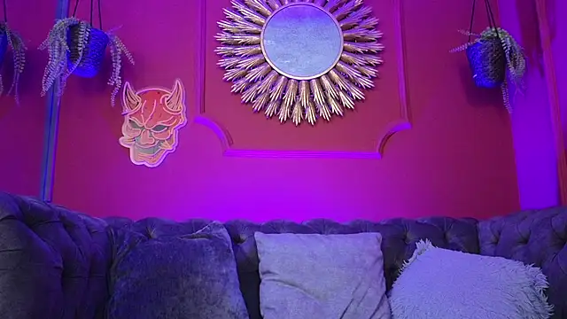 Julieta Russell online show from November 29, 11:57 am