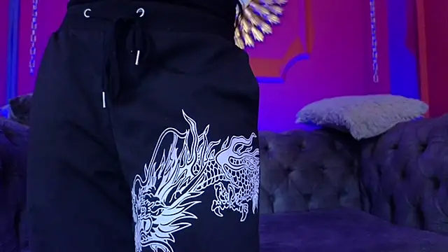 Julieta Russell online show from April 18, 12:20 pm