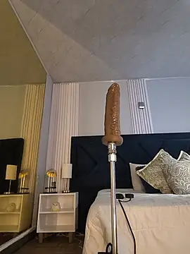 Snapshot of MollyCruz chatting on May 16, 12:37 pm MollyCruz online show from May 16, 12:37 pm
