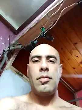 Snapshot of Pela1984 chatting on November 1, 3:30 am Pela1984 online show from November 1, 3:30 am