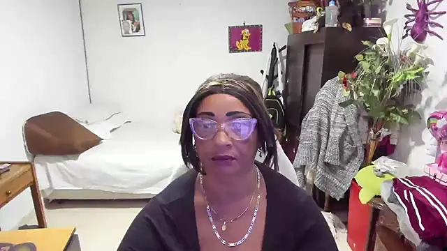 Snapshot of Mrs_mommy_ chatting on February 13, 5:11 pm Mrs mommy online show from February 13, 5:11 pm