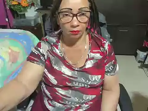 Snapshot of Mrs_mommy_ chatting on October 14, 9:48 pm Mrs mommy online show from October 14, 9:48 pm