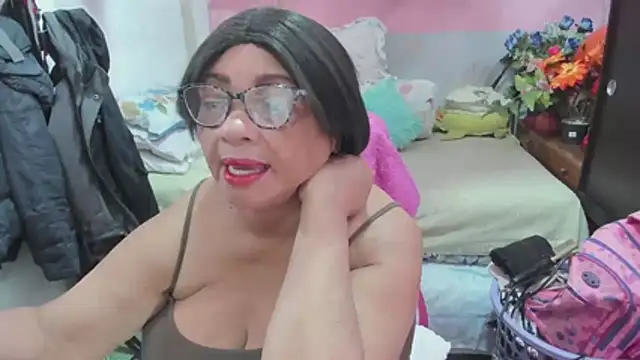 Snapshot of Mrs_mommy_ chatting on May 13, 5:10 pm Mrs mommy online show from May 13, 5:10 pm