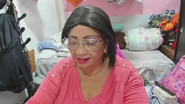 Snapshot of Mrs_mommy_ chatting on May 22, 9:20 pm Mrs mommy online show from May 22, 9:20 pm