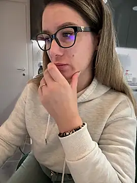 HotXMom online show from January 24, 4:27 am