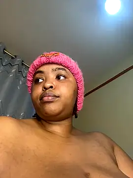 Linahlove online show from October 30, 9:48 pm