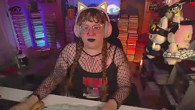 Snapshot of FatVeronica chatting on July 3, 5:08 pm FatVeronica online show from July 3, 5:08 pm