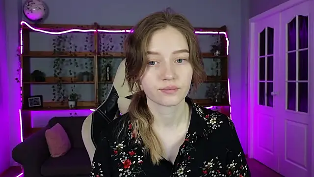 Ksuhesa online show from February 20, 1:02 am