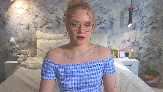 Aurora Golden1 online show from April 5, 3:15 am