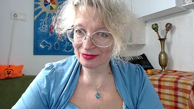 Snapshot of Zosya1111 chatting on December 15, 12:38 pm Zosya1111 online show from December 15, 12:38 pm