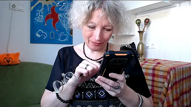 Snapshot of Zosya1111 chatting on February 21, 11:22 am Zosya1111 online show from February 21, 11:22 am