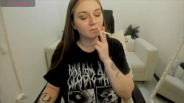 Snapshot of AlisaBacker chatting on December 26, 7:38 pm AlisaBacker online show from December 26, 7:38 pm