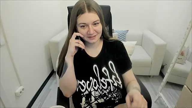 Snapshot of AlisaBacker chatting on March 1, 2:59 am AlisaBacker online show from March 1, 2:59 am