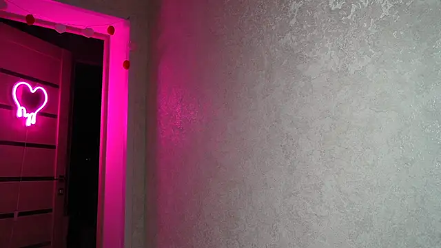 Snapshot of soffy__kisss chatting on March 7, 9:48 pm soffy  kisss online show from March 7, 9:48 pm