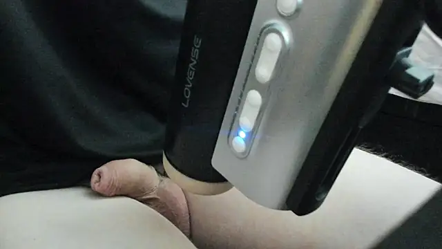 Snapshot of Luceybabb chatting on October 17, 10:07 am Luceybabb online show from October 17, 10:07 am