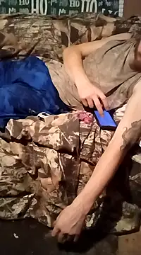 hothippie420 online show from December 19, 2:12 am