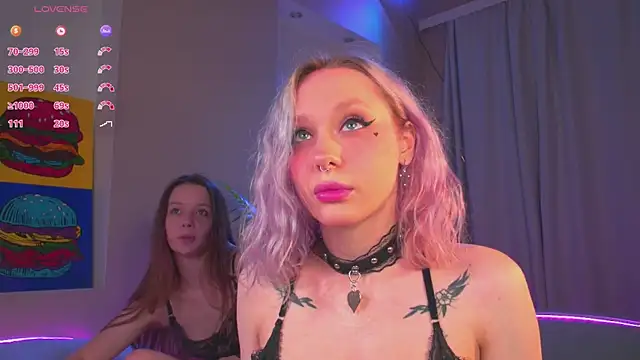 Kinky Girls online show from December 28, 6:40 pm