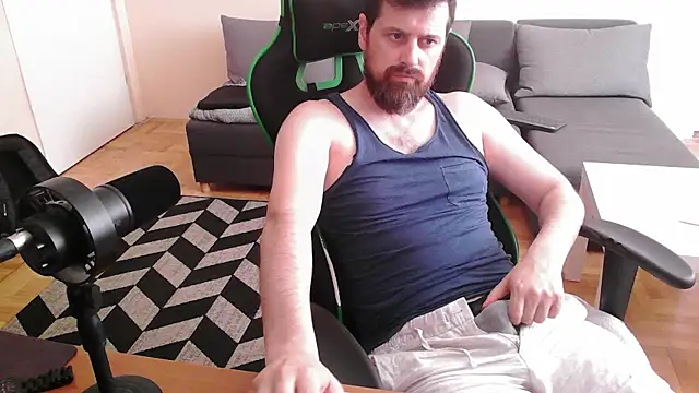 Snapshot of DickStaza chatting on June 29, 12:27 pm DickStaza online show from June 29, 12:27 pm