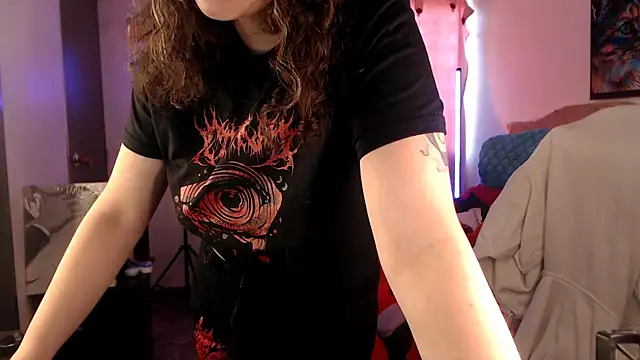 Snapshot of AllyDonfort chatting on February 12, 8:15 pm AllyDonfort online show from February 12, 8:15 pm