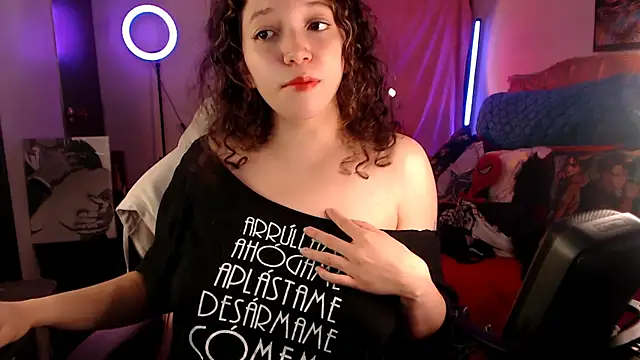 Snapshot of AllyDonfort chatting on February 26, 11:48 pm AllyDonfort online show from February 26, 11:48 pm