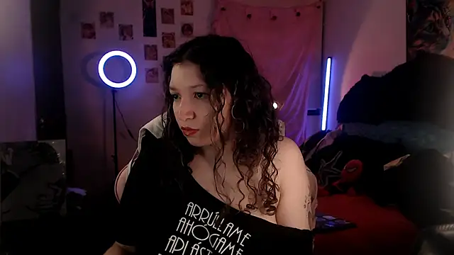 Snapshot of AllyDonfort chatting on July 11, 12:24 am AllyDonfort online show from July 11, 12:24 am