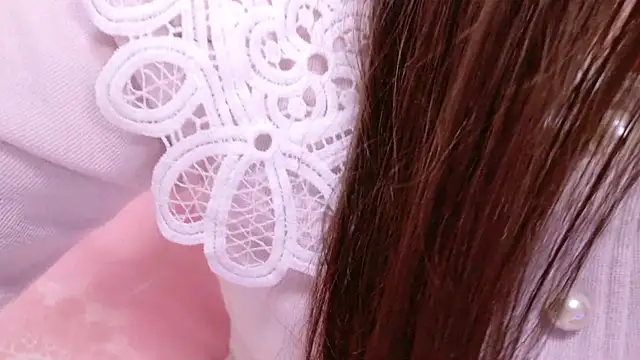 x--Miu--x online show from January 5, 11:15 am