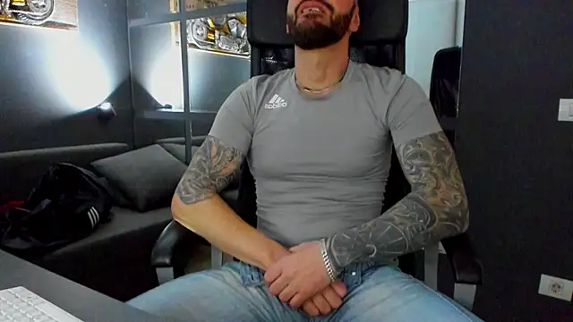 AronGrant online show from February 11, 10:42 am