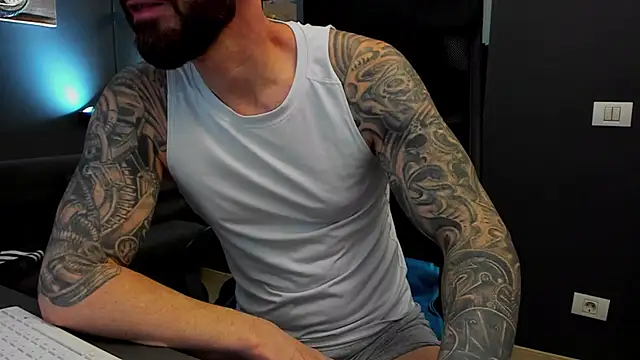 AronGrant online show from March 26, 10:10 am