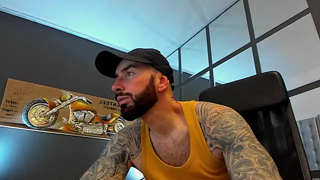 AronGrant online show from March 30, 9:43 am